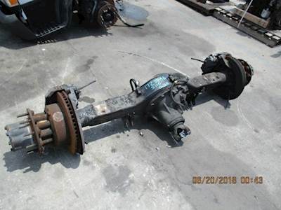 Eaton-Spicer Rear Axle Assembly for a 2006 Eaton-Spicer S110R538