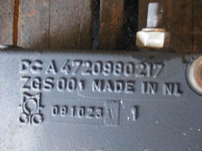 Detroit DD15 Intake Manifold