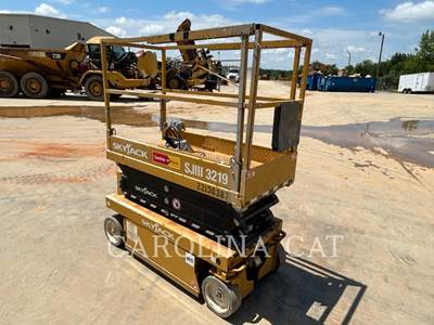 Skyjack SJIII 3219 Scissor Lift