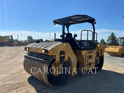 Caterpillar CB13 Tandem Vibratory Roller