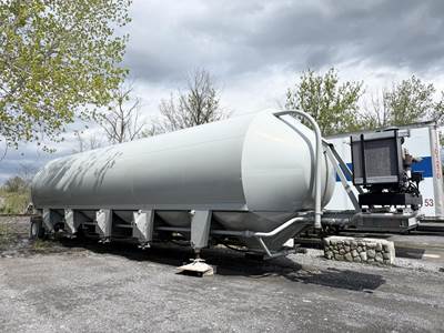 LBT 4100CU FT Dry Bulk / Pneumatic Tank Trailer
