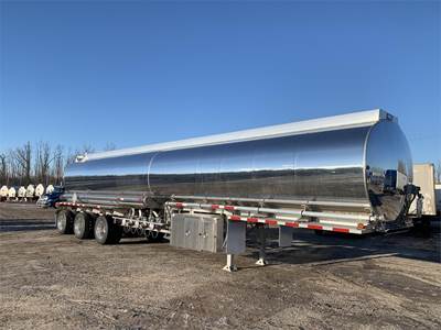 Heil 12000 GAL / 5 COMP. TRI AXLE SPREAD AXLE Fuel Tanker Trailer