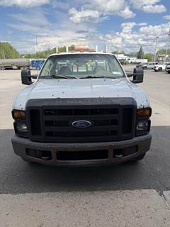 Ford F-350 XLT Mechanic / Service Truck - 300HP, Automatic