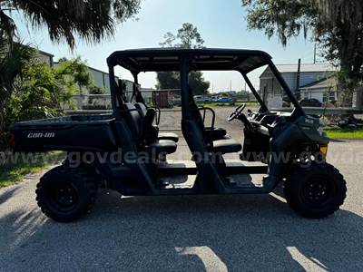 2023 Can-Am Defender Max HD7