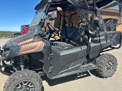 2022 Honda Pioneer 700 4x4 Side by Side