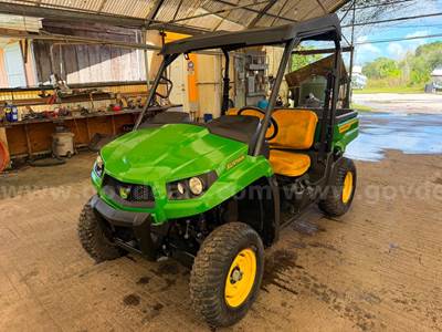 2022 John Deere gator 560E 4x4