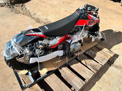 FREE FREIGHT SHIPPING – New 125cc Dirt Bike with Zongshen Engine, 4-Speed, Inverted Forks & Hydraulic Disc Brakes