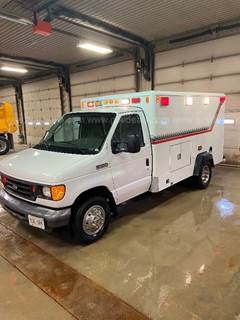 2006 Ford E-350 Ambulance