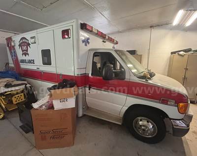 2006 Ford E-350 Ambulance