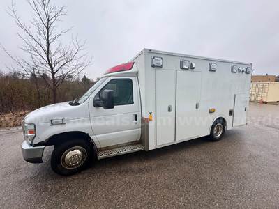 2018 Ford E-350 Ambulance