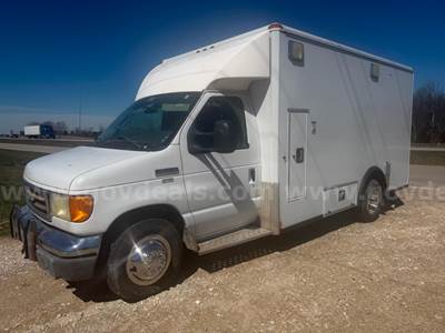 2006 Ford E-450 AMBULANCE EMERGENCY RESCUE VEHICLE