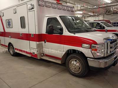 2010 Ford E-Series Ambulance