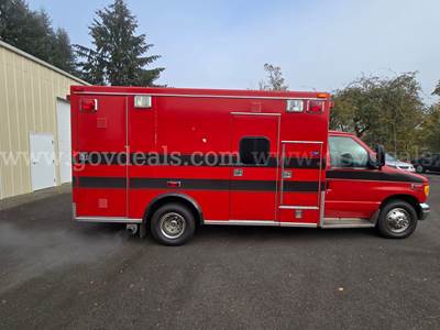 2000 Ford Econoline Ambulance