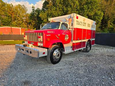 1990 GMC C7D042 Ambulance