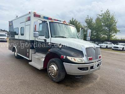 2008 International 4300 Medtec Type I Ambulance – DT466 Diesel – 90K Miles – Whelen Emergency Equipment
