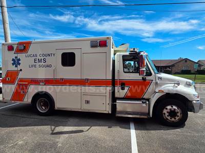 2015 International DuraStar 4300 Ambulance