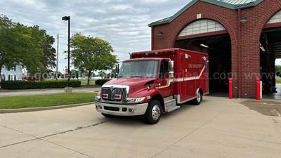 2007 International DuraStar 4300 Ambulance