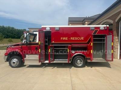 1985 International DuraStar 4400 Ambulance