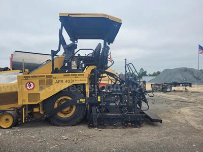 2014 Caterpillar AP1000F Wheel Mounted Asphalt Pavers