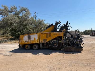 2015 Caterpillar AP1000F  Asphalt Paver