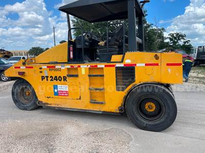 2010 Volvo PT240R Pneumatic Roller