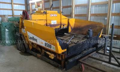 2002 LeeBoy 8500 Asphalt Paver