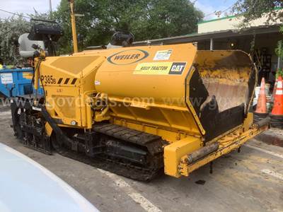 2021 WEILER P385B Track Drive CAT Diesel Engine, 9 Ton Capacity, 8’-15’8” Paving Width