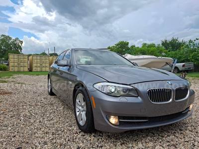 2013 BMW 5-Series. Can arrange shipping, just pay the driver at delivery. ONE OWNER. NO ACCIDENTS.