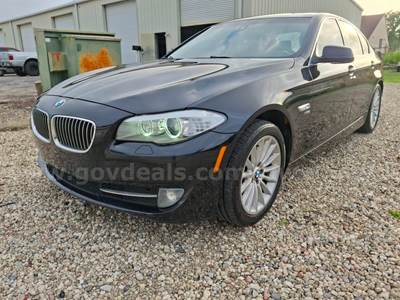 2011 BMW 5-Series. Can arrange shipping, just pay the driver at delivery.