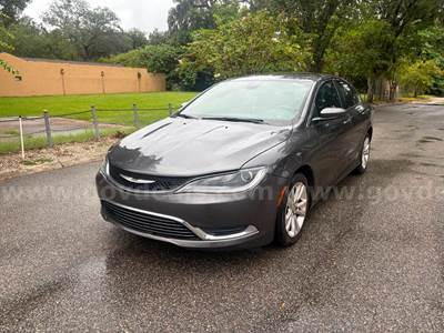 2017 Chrysler 200 Limited