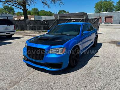 2011 Chrysler 300 scat pack interior and powertrain