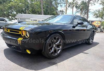 2019 DODGE CHALLENGER HEMI RT; GAS POWERED; AUTOMATIC TRANSMISSION; YELLOW INTERIOR ACCENTS