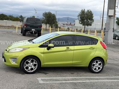 2011 Ford Fiesta SES Hatchback