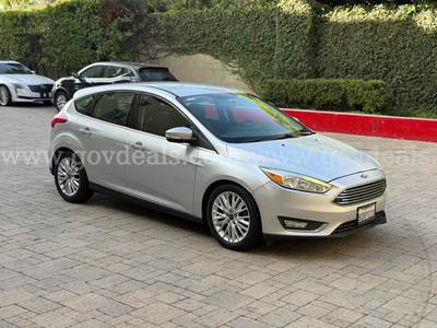 2015 Ford Focus Titanium Hatch