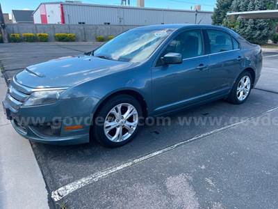 2012 FORD FUSION RUNS AND DRIVES - SHIPPING AVAILABLE