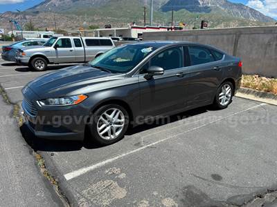 2015 FORD FUSION RUNS AND DRIVES - SHIPPING AVAILABLE