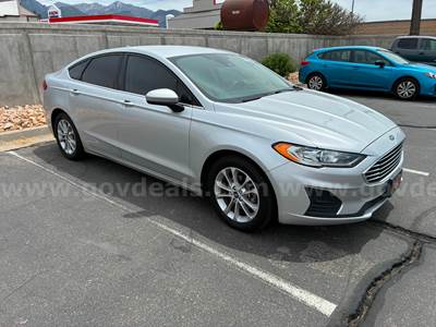 2019 FORD FUSION RUNS AND DRIVES - SHIPPING AVAILABLE