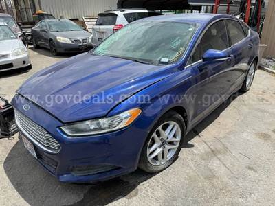 2013 Ford Fusion SE
