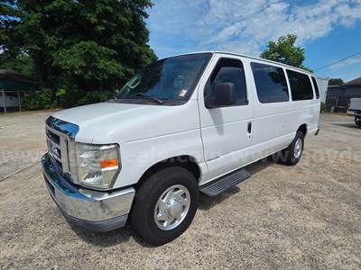 2010 Ford Econoline E-350 XLT Super Duty Extended