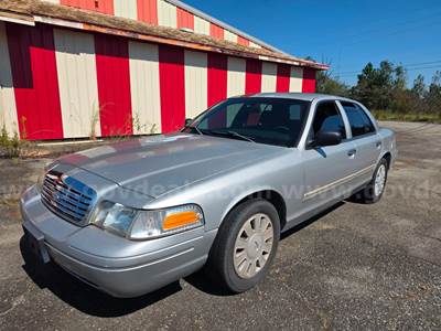 2009 Ford Crown Victoria Street Appearance