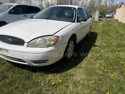 2005 Ford Taurus