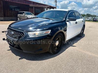 2016 Ford Taurus
