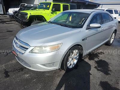 2010 Ford Taurus