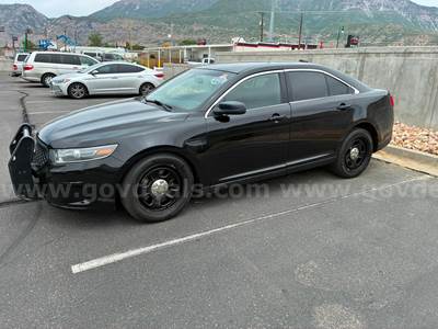 2019 FORD TAURUS RUNS AND DRIVES - SHIPPING AVAILABLE