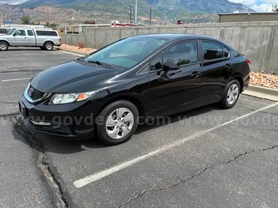2013 HONDA CIVIC RUNS AND DRIVES - SHIPPING AVAILABLE