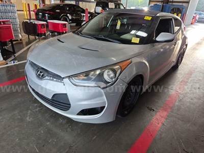 2014 Hyundai Veloster 3dr Cpe Auto w/Black Int FWD 3D Coupe 1.6 4cyl.