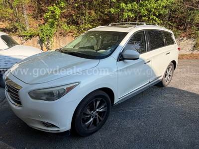 2013 INFINITI  JX35 3.5L/automatic/runs/drives - clean title (Needs Towed-Read Below)