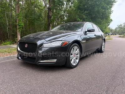 2016 Jaguar XF Premium