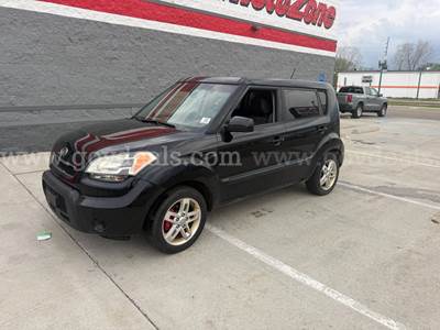 2011 Kia Soul +