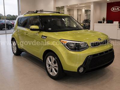 2016 Kia Soul + NO RESERVE LAST BID WINS